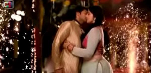  Anuska Shetty all hot  and Kiss Compilation (Actress from Bahubali 2)